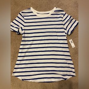 👕 NWT Old Navy Everywhere Tee Size Medium